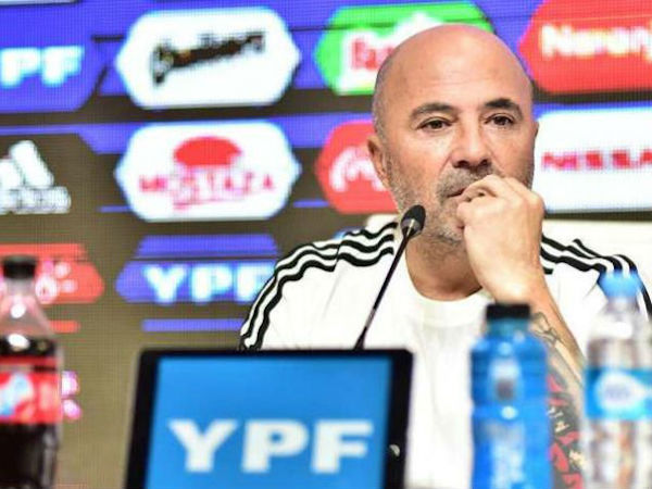 HLV Argentina bị tố quấy rối tình dục trước thềm World Cup