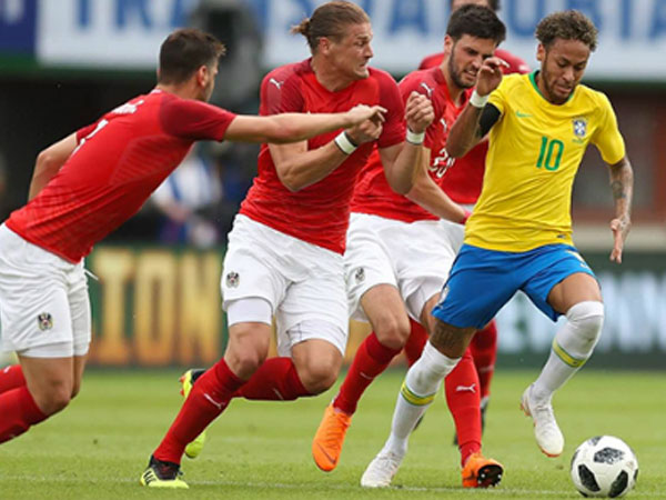 Neymar tỏa sáng, Brazil thắng đậm Áo