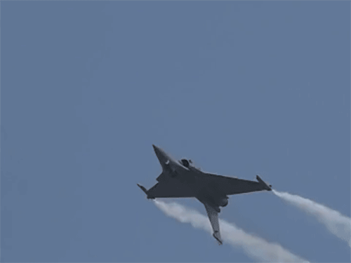 Rafale của Pháp có thể đối đầu sòng phẳng với Su-35 Nga?