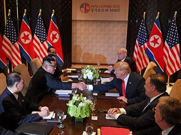 Hé lộ nội dung 'hội đàm một-một' giữa ông Trump và ông Kim