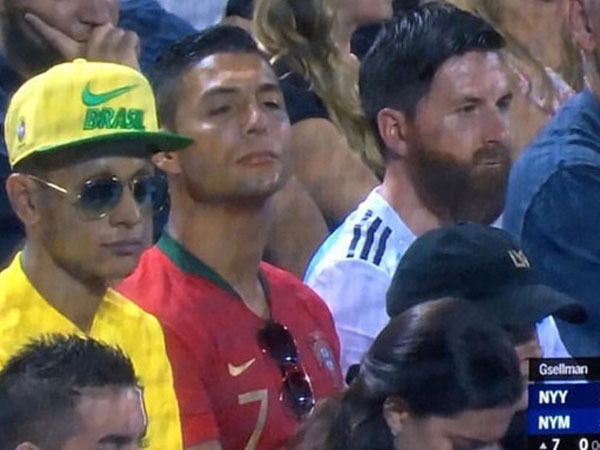 Messi, Ronaldo, Neymar 'phiên bản lỗi' xuất hiện cùng nhau