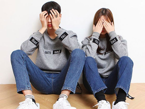 Anh chàng đi làm rồi mà mua hộ ly nước 22k cũng đòi bạn gái trả lại, còn trách móc 'quen em anh chẳng còn dành dụm được gì'