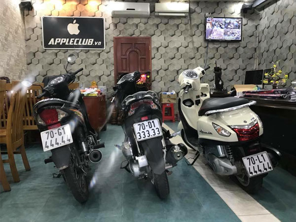 Dân chơi xe máy: Sắm cả dàn biển tứ quý, ngũ quý
