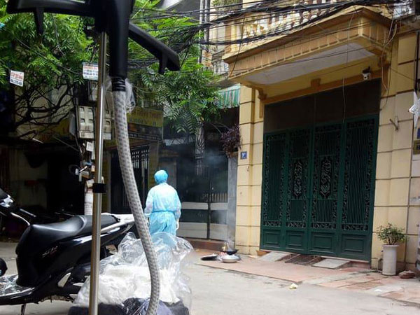 Hà Nội: Phát hiện thi thể người đàn ông bốc mùi nồng nặc trong ngôi nhà 3 tầng trên phố Nguyễn Phúc Lai