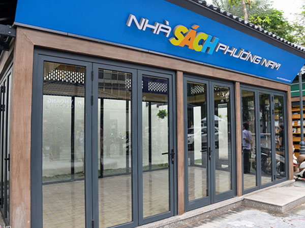 Nhà sách Phương Nam bán vốn khỏi cụm rạp CGV lấy tiền trả nợ