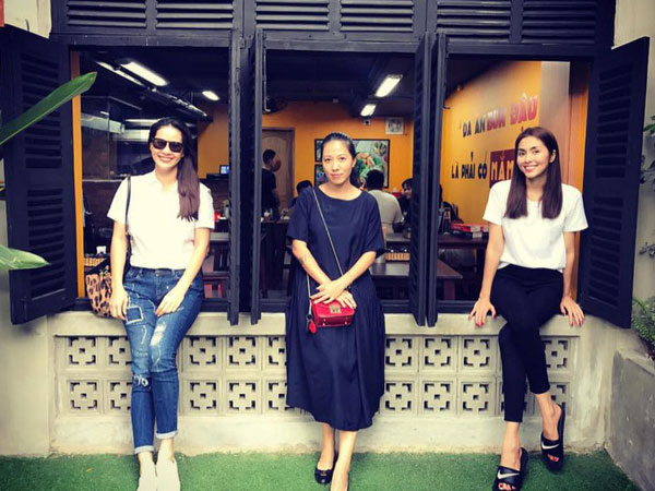 Tăng Thanh Hà bất ngờ xuất hiện bên cạnh Thùy Trang - bà xã Phạm Anh Khoa