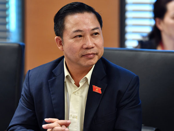 'Tham nhũng vặt là bà đỡ cho tham nhũng tiền tỷ'