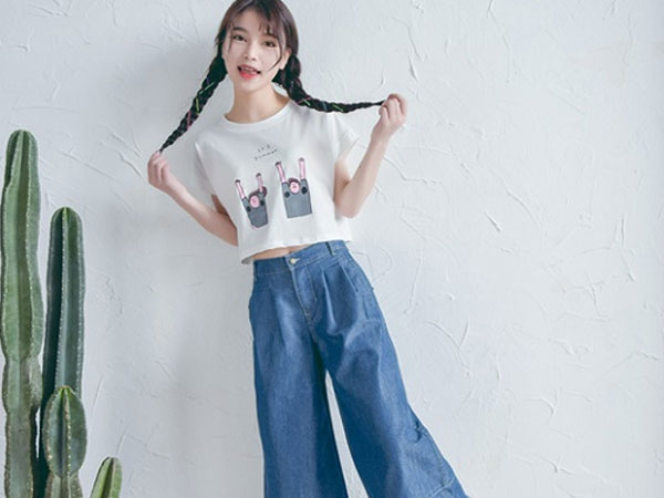 7 mẫu quần jeans 'siêu chuẩn' cho cô nàng nấm lùn