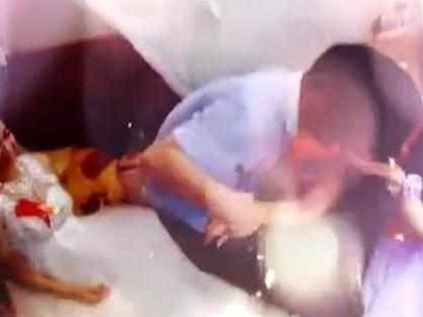 Chú rể cưỡng hôn phù dâu trong đám cưới gây xôn xao mạng TQ
