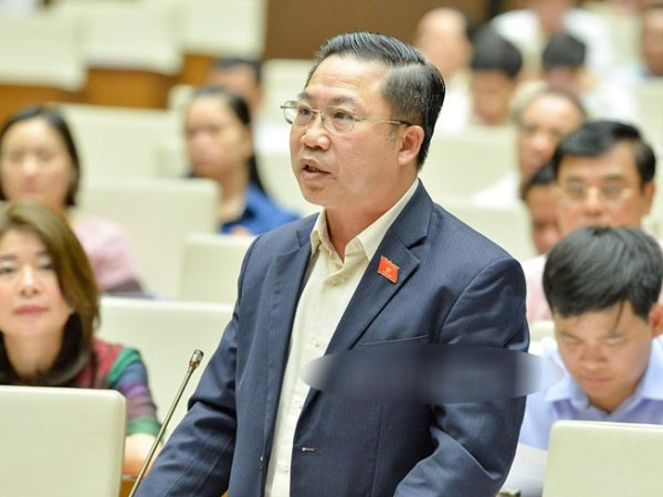 Đề nghị bổ sung quy định Chủ tịch nước giáng, tước hàm cấp tướng CA
