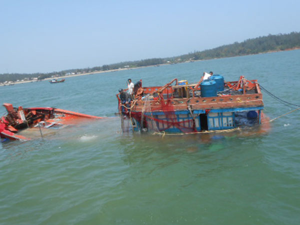 Nhiều tàu cá Quảng Ngãi bị tàu Trung Quốc tấn công ở Hoàng Sa