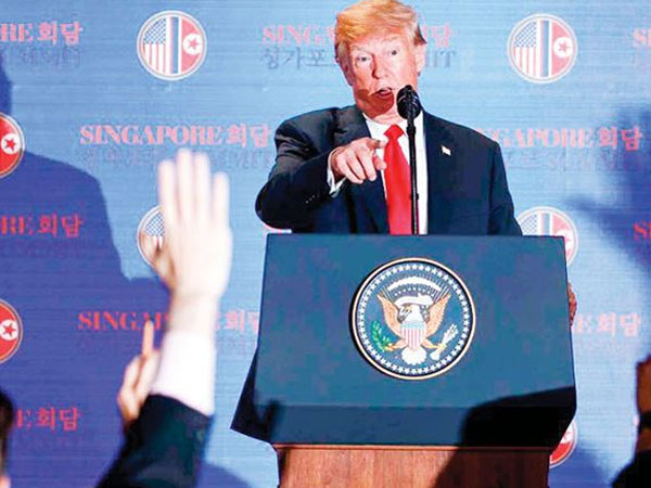 Nước Mỹ lục đục sau cam kết của ông Trump