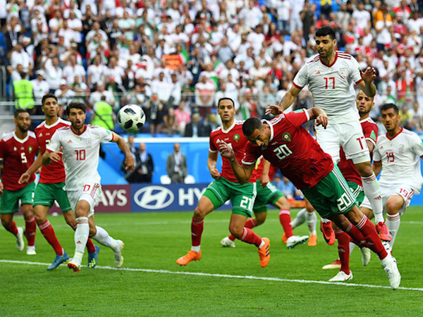 Morocco bất ngờ gục ngã trước Iran vì bàn phản lưới nhà vào phút chót