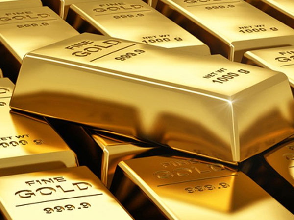 Giá vàng hôm nay 17/6: USD lên đỉnh trong tuần, vàng tụt giảm