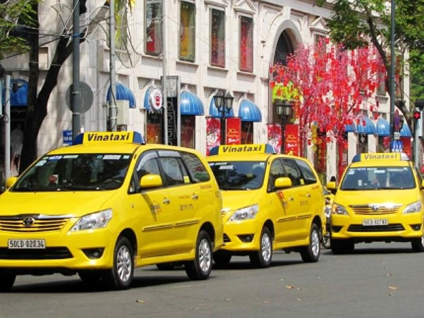Hai hãng taxi TP HCM muốn sáp nhập để cạnh tranh với Grab