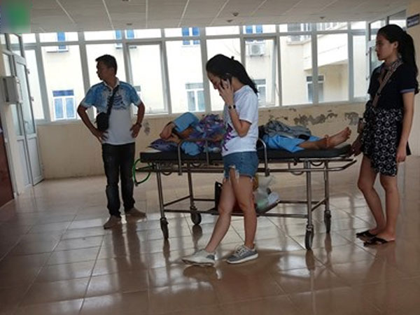 Khởi tố vụ cô gái bị đánh, lột đồ giữa đường ở Thanh Hóa