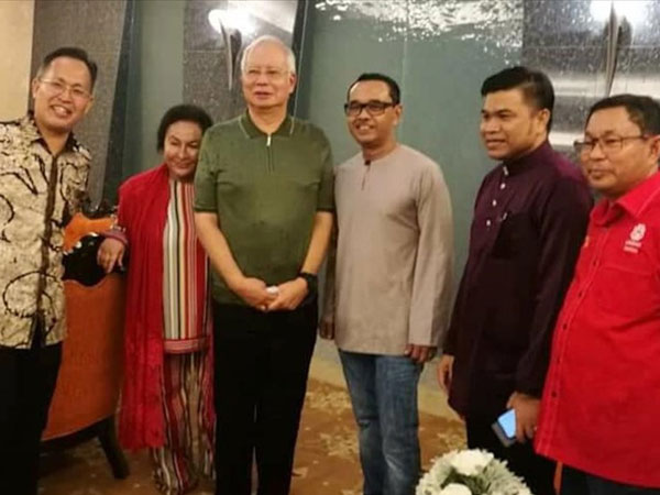 Phát hiện cựu Thủ tướng Malaysia Najib lỉnh kỉnh 30 kiện hành lý cùng gia đình
