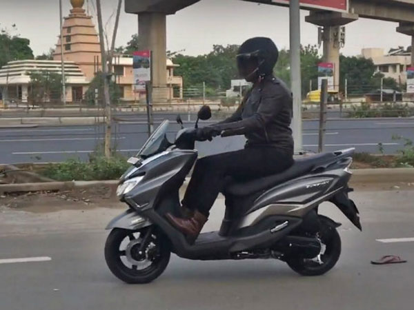 Suzuki Burgman Street 125 sắp lên kệ, giá tầm 23 triệu đồng