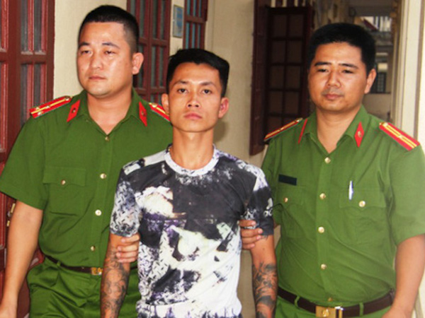 Bắt 6 thanh niên đòi nợ thuê liên tiếp nổ súng vào nhà dân