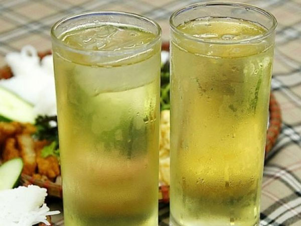 Điểm danh những doanh nghiệp nghìn tỷ giao dịch với thị giá chưa bằng 'cốc trà đá'