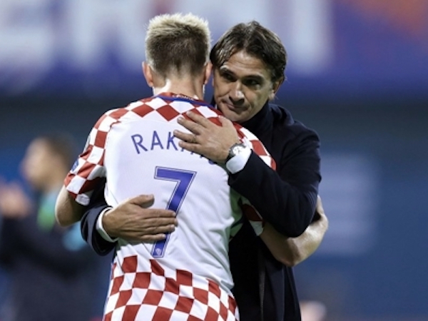 HLV của Croatia nhờ Raktic tư vấn kèm Messi