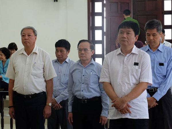 Xử phúc thẩm ông Đinh La Thăng: Tòa đột ngột nghỉ