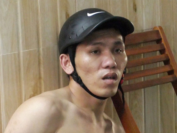 Trinh sát phá cửa khống chế 9X chuyên bán ma túy đá