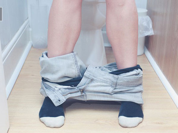 Vừa ngủ dậy đi tiểu ngay lập tức có tốt không: Lâu nay nhiều người vẫn làm mà không hiểu