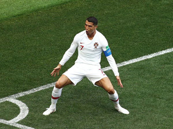 'Xé lưới' Morocco, Ronaldo thiết lập 2 kỷ lục mới
