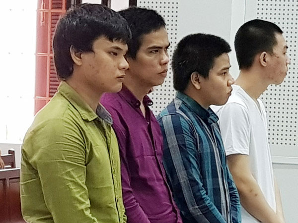 Bác kháng cáo của 4 tên cướp đâm người đi đường suýt chết