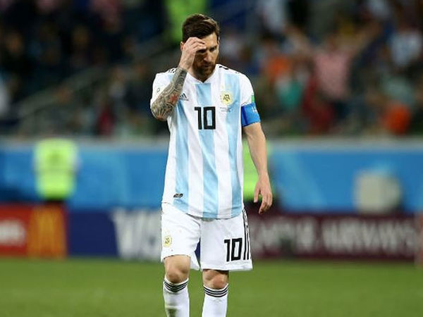 Kịch bản nào giúp Argentina thoát 'cửa tử' World Cup?