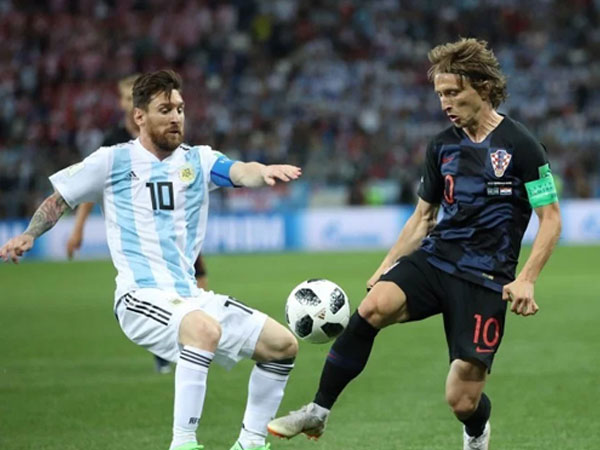 Modric: 'Hạ Argentina bằng cách không cho Messi nhận bóng'