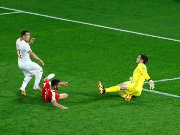 Video Highlight 3D: Shaqiri ghi bàn phút cuối, Thụy Sĩ dành trọn 3 điểm