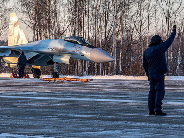 Tập trận không quân Ladoga-2018: Su-35S Nga lần đầu tiên khai hỏa trên mặt hồ