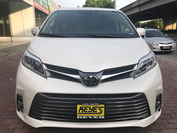 Toyota Sienna Limited 2018 về Việt Nam, giá hơn 4 tỷ đồng