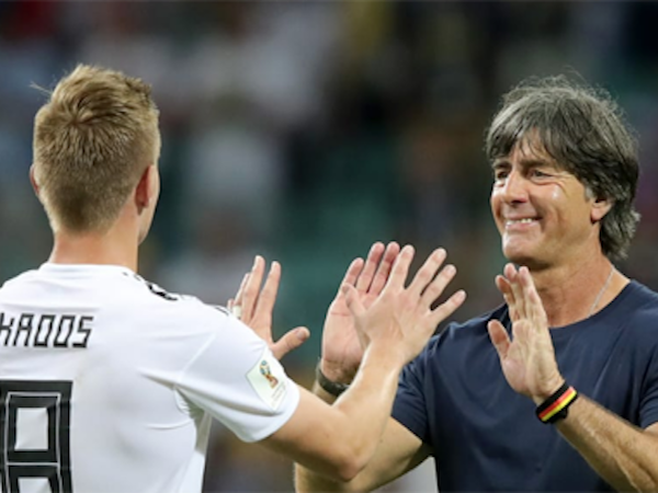 Joachim Low: 'Đức như đi tàu lượn, trong một bộ phim giật gân'