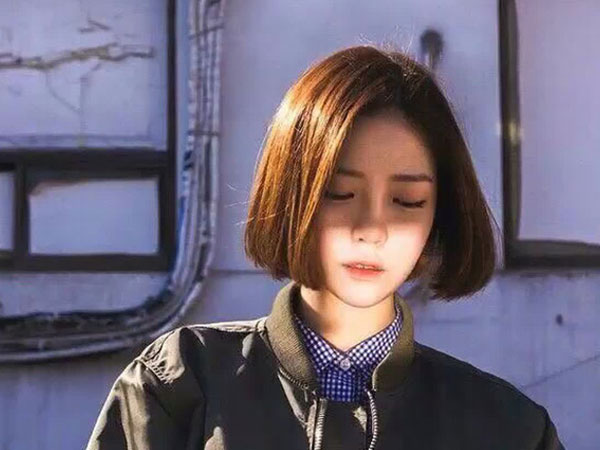 Cô gái trẻ hối hận vì bảo lưu kết quả ĐH để lấy chồng rồi bị hắt hủi vì chỉ ở nhà chăm con 'vô tích sự'