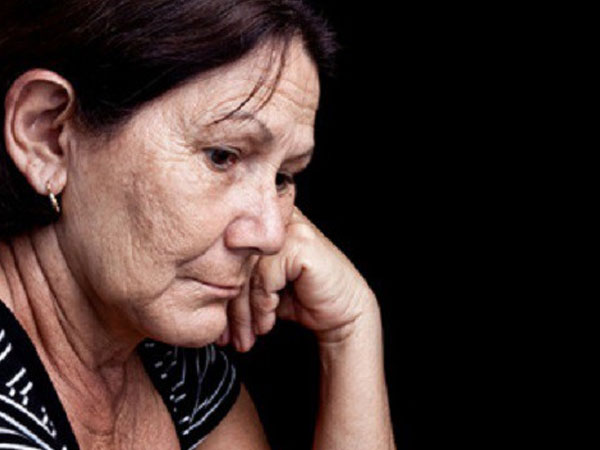 Phát hoảng vì sở thích kỳ quặc của mẹ chồng với cháu trai, tôi góp ý thì bà giận ngược lại tôi