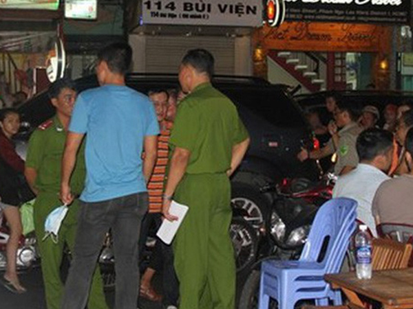 Thiếu niên bị truy sát ở khu phố Tây