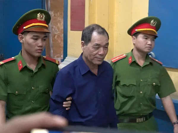 Trần Bắc Hà 'thoát', còn Trầm Bê phải hầu toà tháng 7