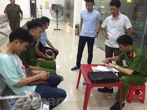 Hà Tĩnh: Bắt hai sinh viên Lào vận chuyển ma túy trái phép