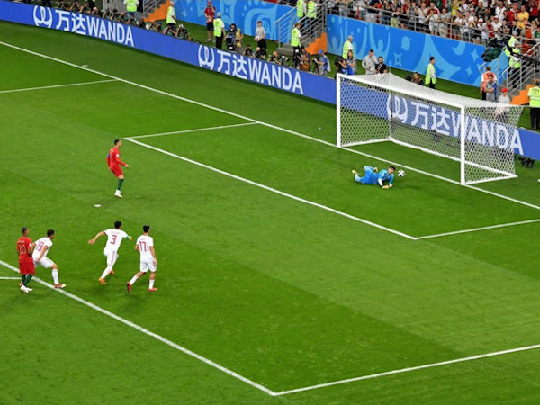 Sút hỏng penalty, Ronaldo thiết lập kỷ lục mới cho World Cup