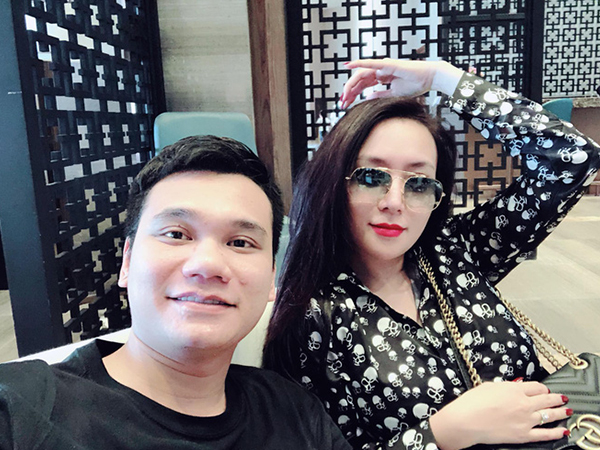 3 tháng sau đám cưới, Khắc Việt công khai giấy chứng nhận kết hôn nhưng điều này lại được chú ý hơn cả!