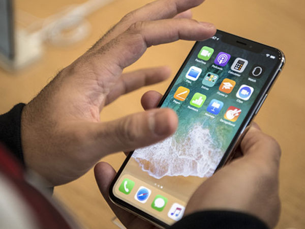 Apple có thể hạ giá iPhone X 2018, chỉ từ 899 USD