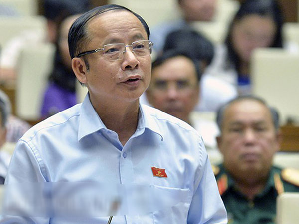 Đại biểu Nguyễn Văn Thân bác bỏ cáo buộc hai quốc tịch