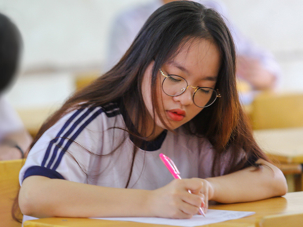 Hơn 440.000 thí sinh thi bài cuối cùng THPT quốc gia