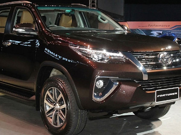 Hưởng thuế 0% nhưng xe nhập khẩu lại đồng loạt tăng giá