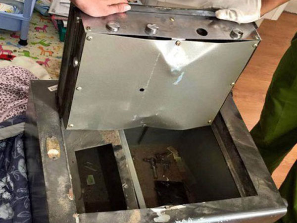 Nhà nữ đại gia ở miền Tây bị trộm viếng thăm, cuỗm gần 1 tỷ đồng