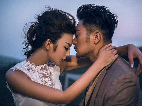 Gia đình mối mai cô chị, nhưng tôi lén lút qua lại với cô em