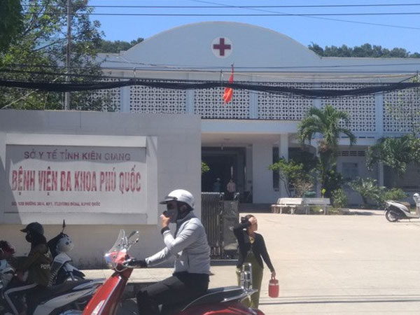 Nữ điều dưỡng ở Phú Quốc bị người nhà bệnh nhân tát vào mặt